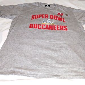 NWOT Football Fanatic Buccaneers Super Bowl Short Sleeve T Shirt Size XL
